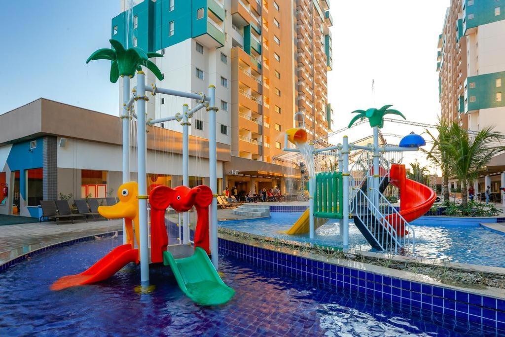 Hospedagem Para Ate 8 Pessoas No Enjoy Olimpia Park Resort Buitenkant foto